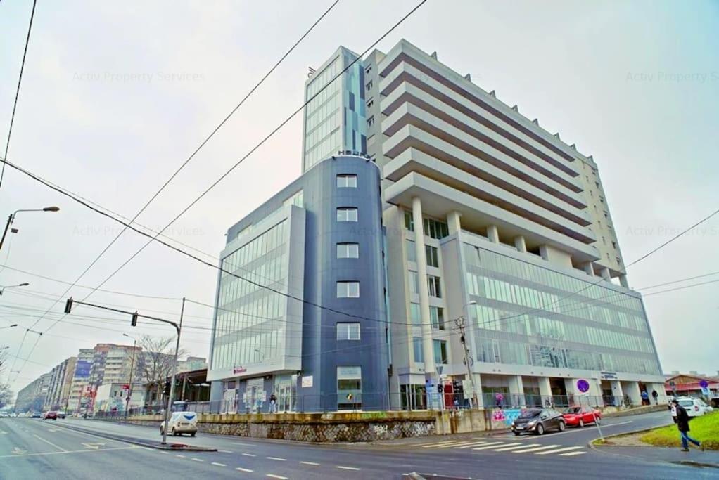 Central 700 Square Fructus Plaza - Eva Apartment Temešvár Exteriér fotografie