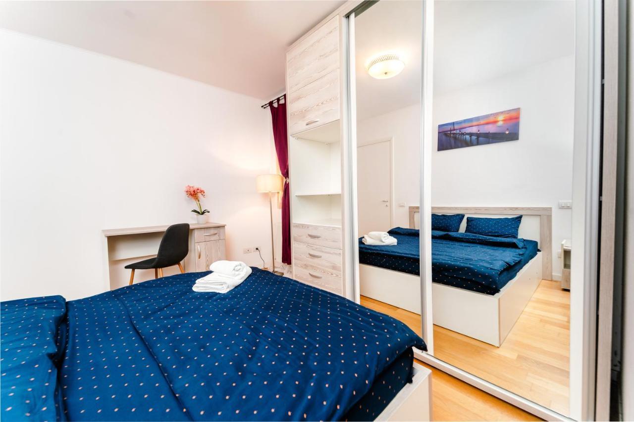 Central 700 Square Fructus Plaza - Eva Apartment Temešvár Exteriér fotografie