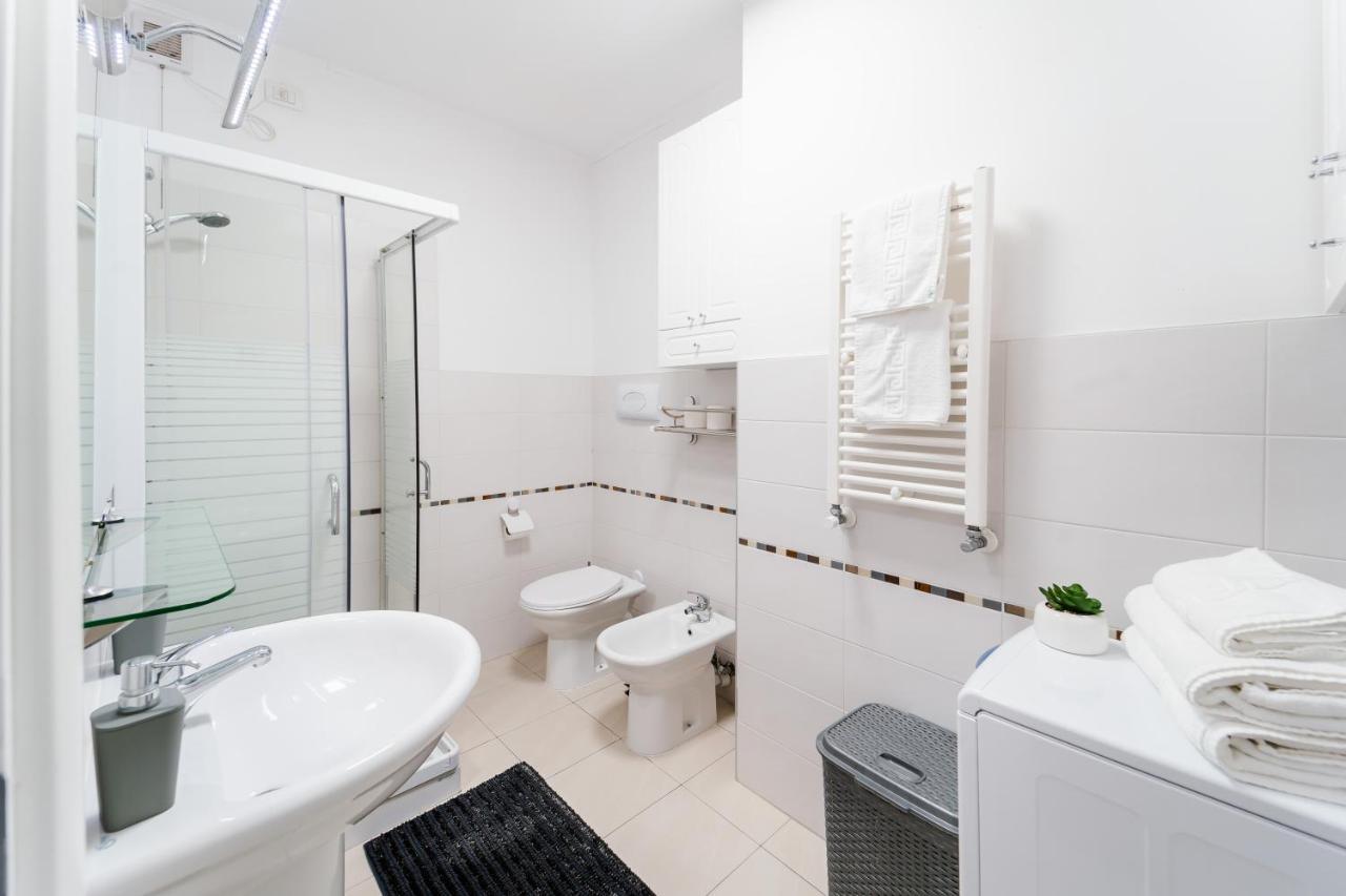 Central 700 Square Fructus Plaza - Eva Apartment Temešvár Exteriér fotografie