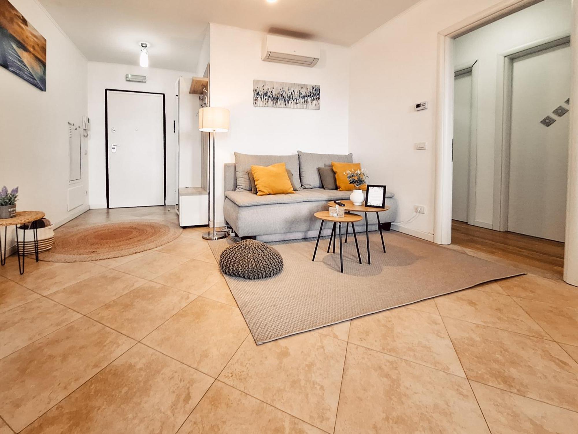 Central 700 Square Fructus Plaza - Eva Apartment Temešvár Exteriér fotografie